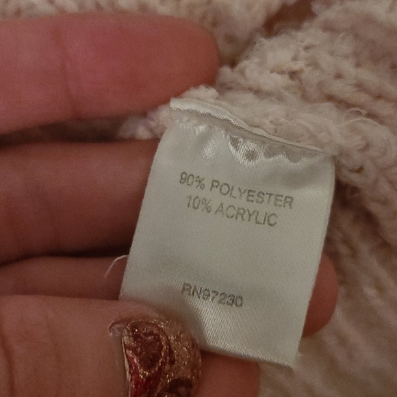 Almost  Famous  Pretty In Pink Sweater 💗 - Picture 6 of 6